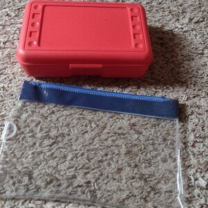 Lot of 2 pencil box and zip pouch